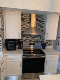 24 Glendon St, East Boston