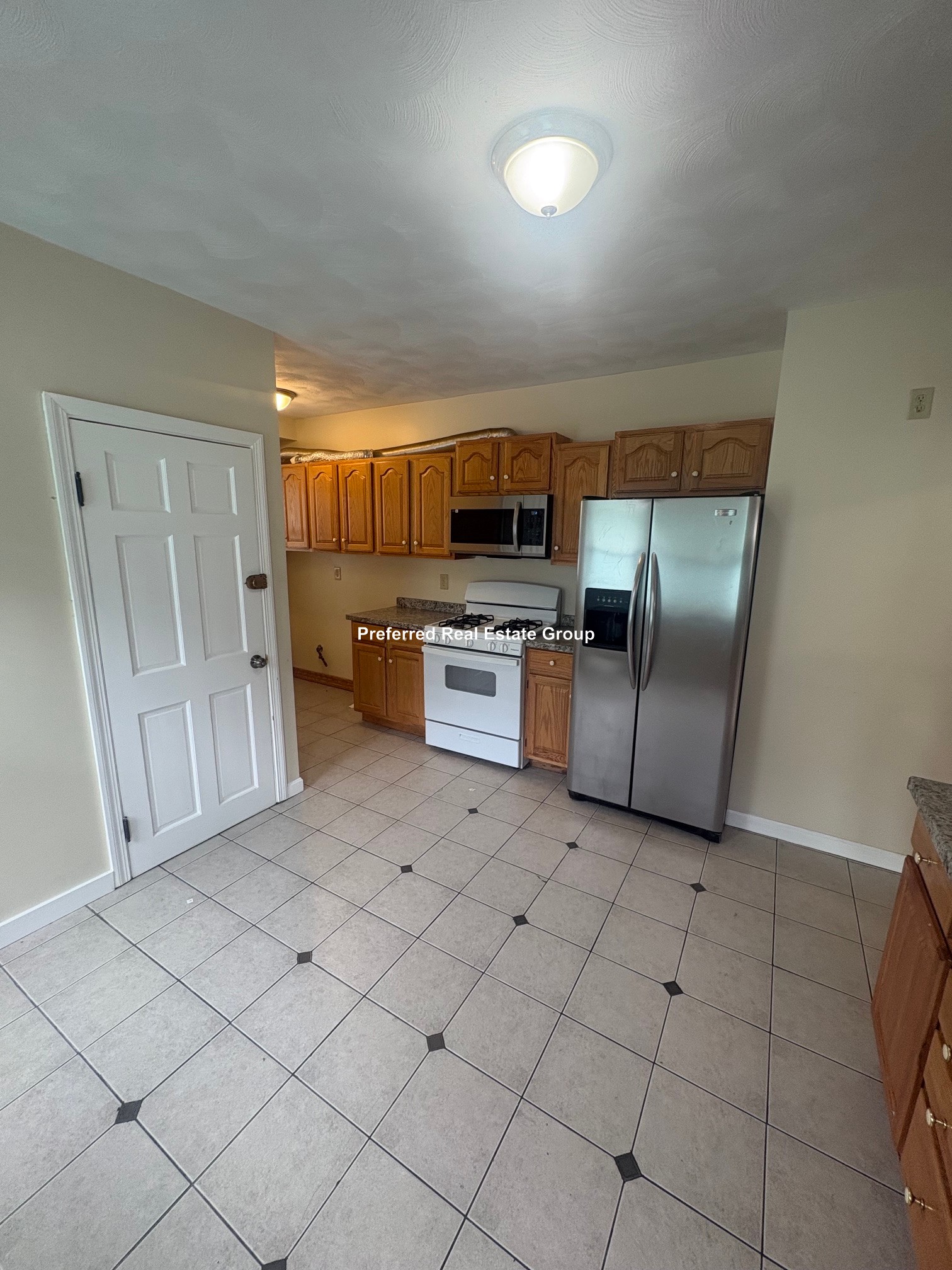 Pictures of  property for rent on Selden St., Boston, MA 02124
