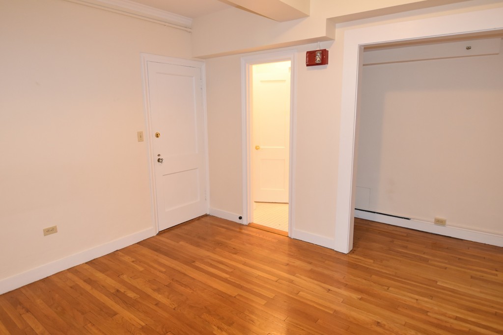 1284 Beacon St, Coolidge Corner