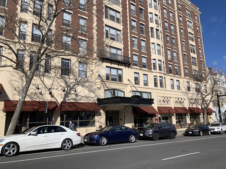 1284 Beacon St, Coolidge Corner