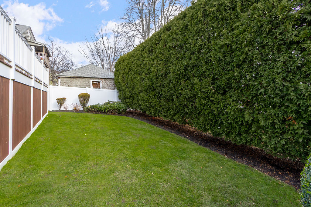 17 George St, Watertown