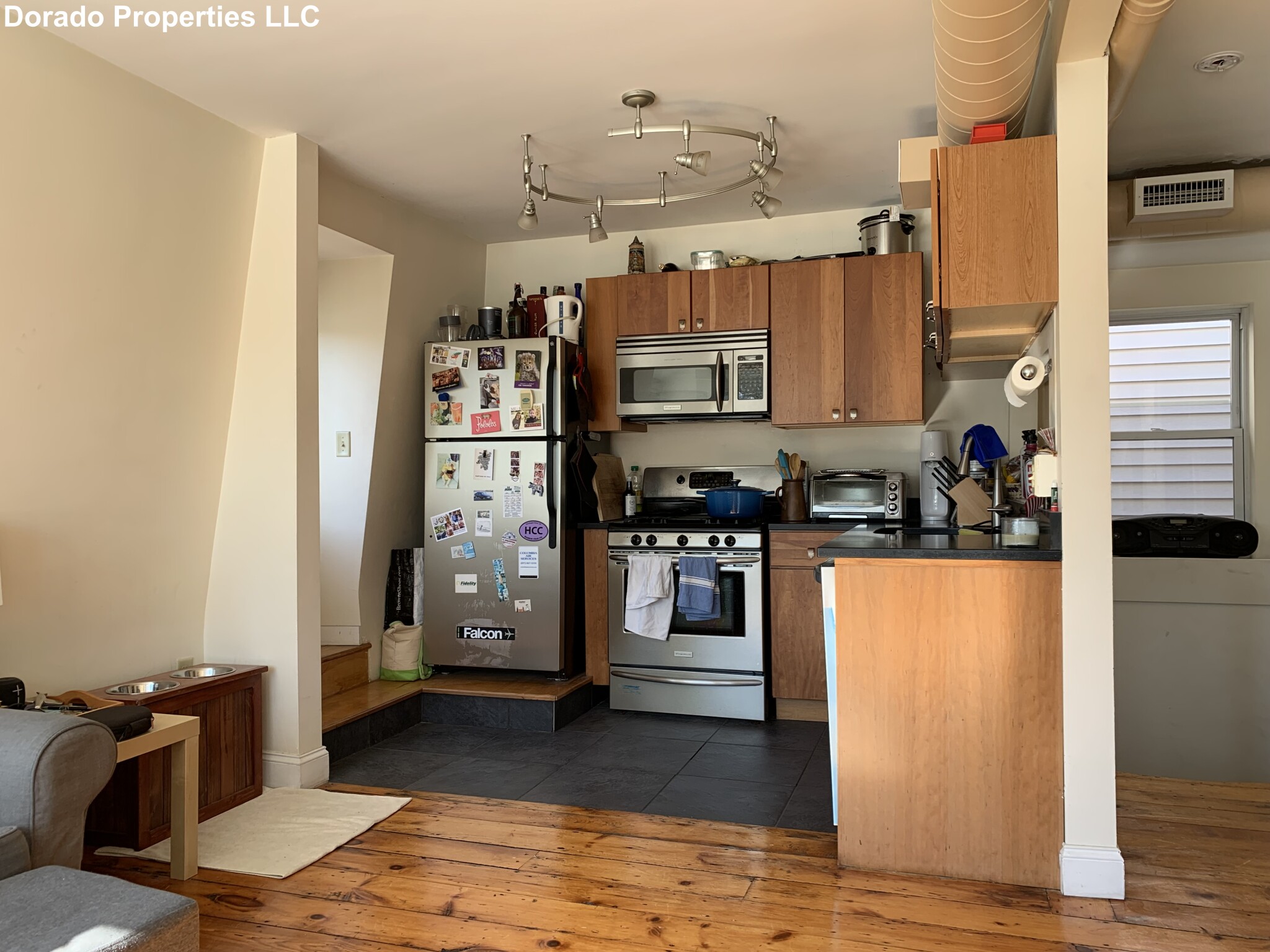 10 Cottage St, East Boston