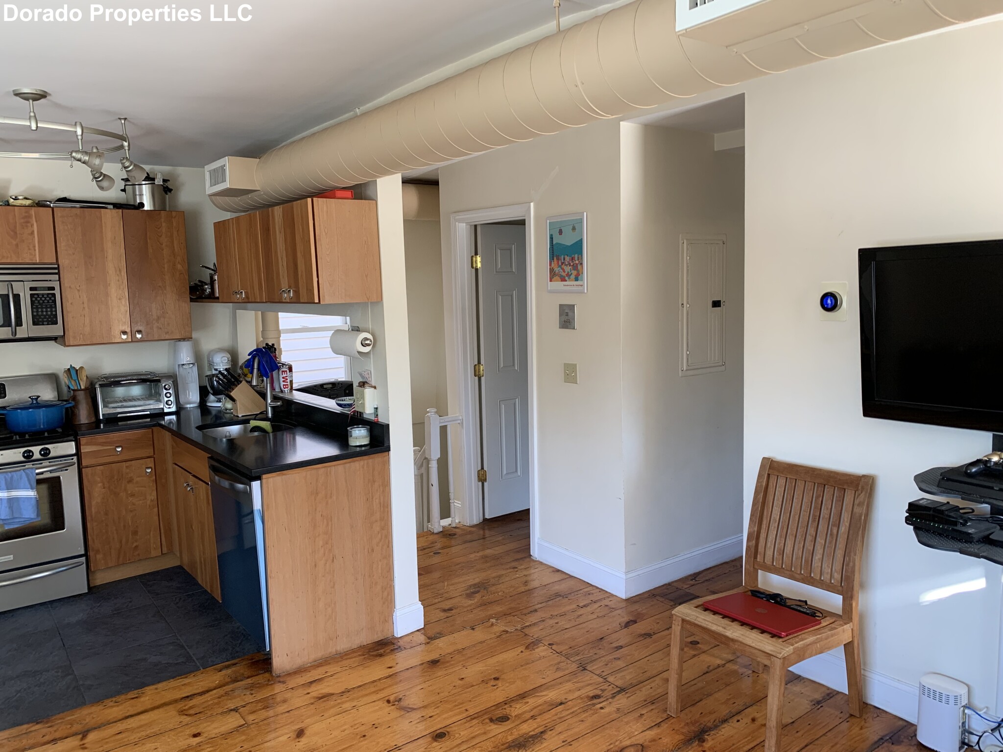 10 Cottage St, East Boston