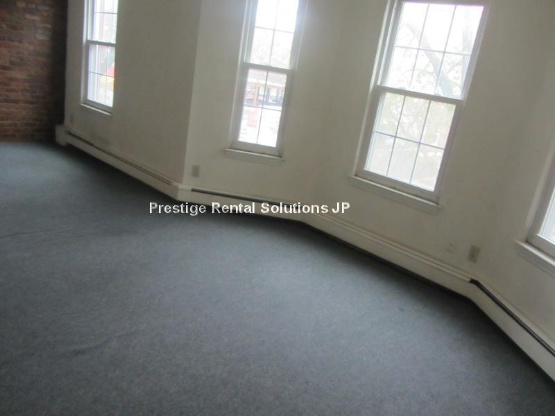 74 South Huntington Ave, Jamaica Plain