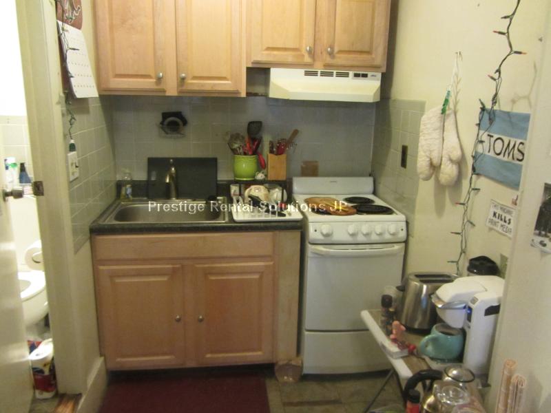 41 Bay State Rd, Fenway