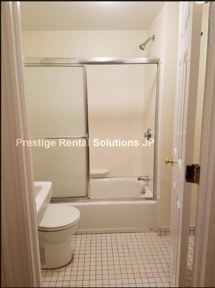 885 Mass Ave, Central Square