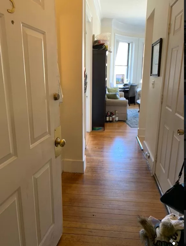 484 Commonwealth Ave, Fenway