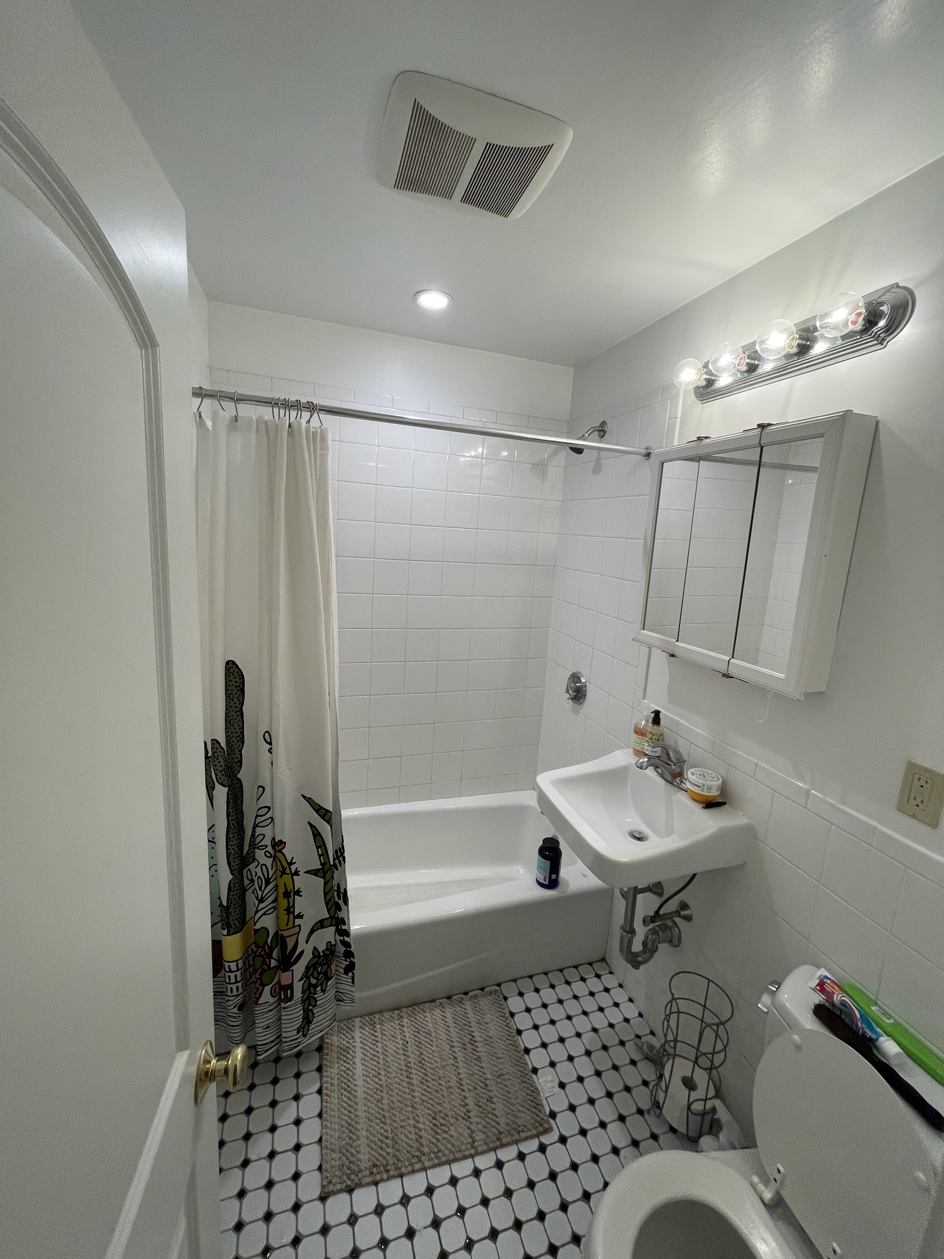 27 Glenville Ave, Allston