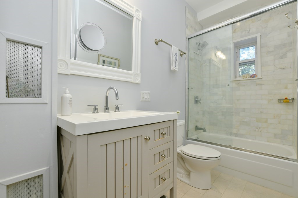 87 Mason Ter, Corey Hill