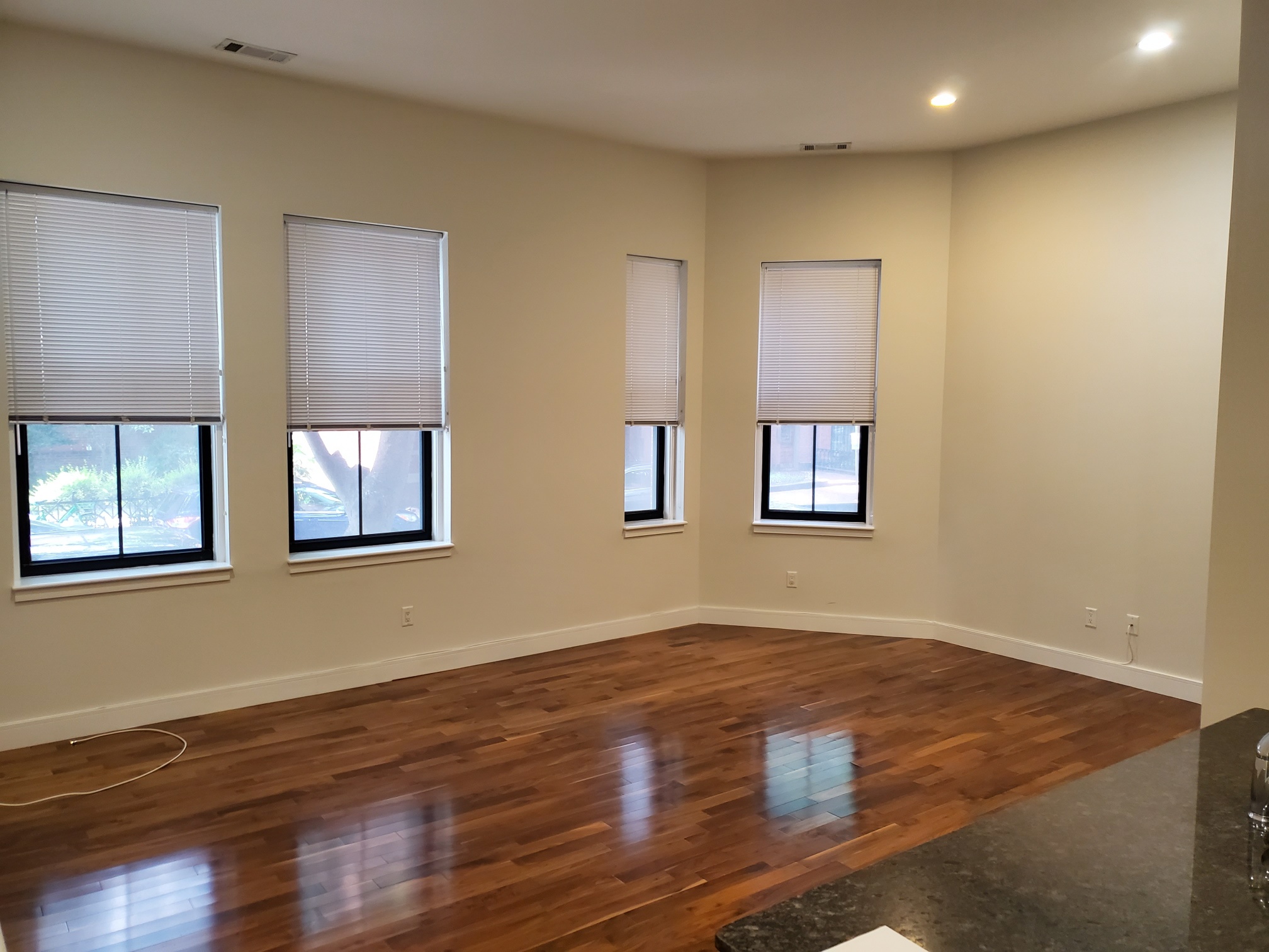 557 Columbus Ave, South End