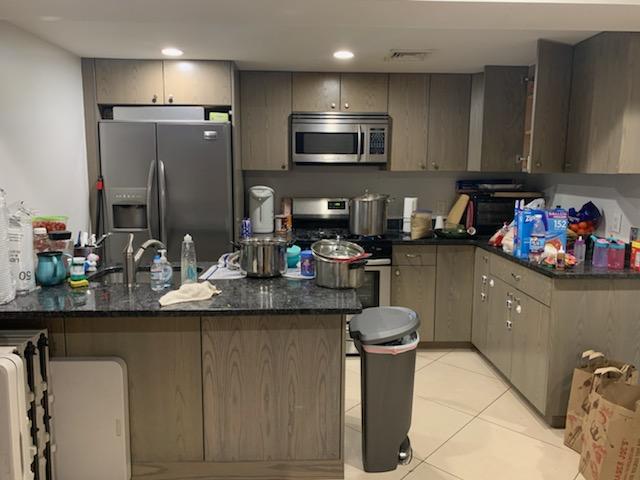 173 Saint Botolph St, South End