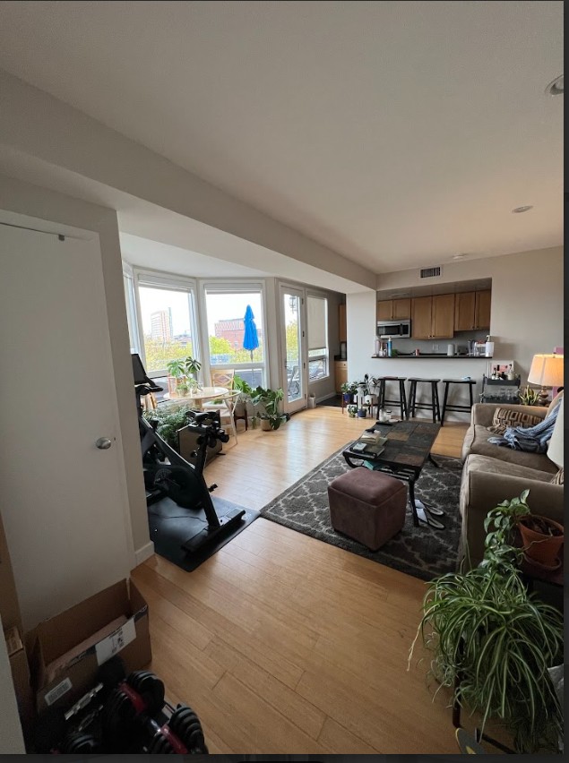 557 Columbus Ave, Back Bay