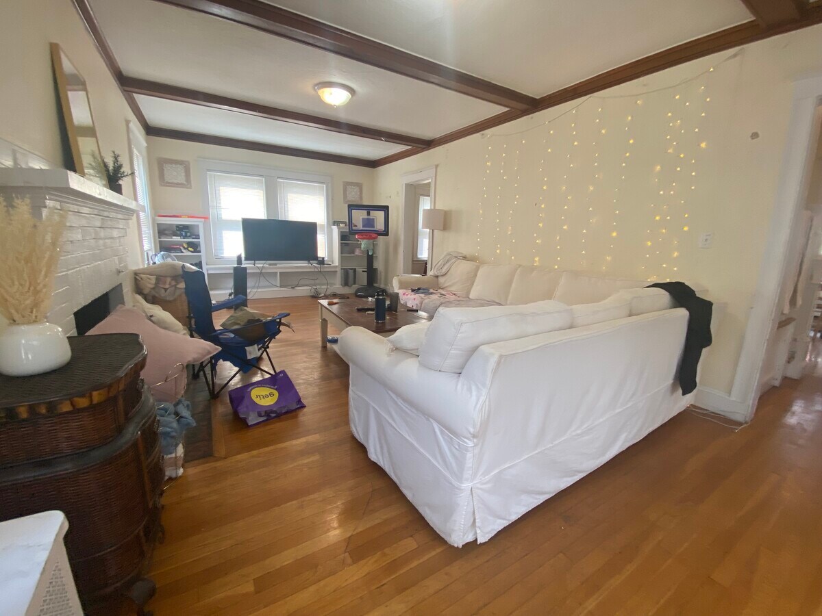 12 Gerald Rd, Brighton