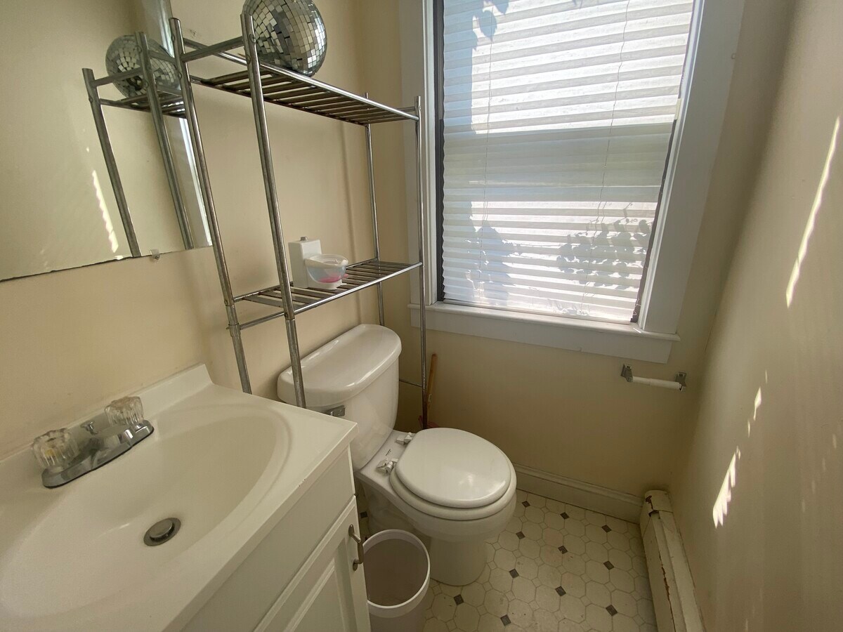 12 Gerald Rd, Brighton