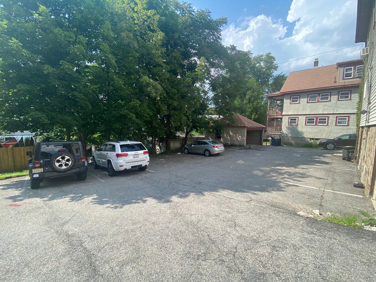 12 Gerald Rd, Brighton