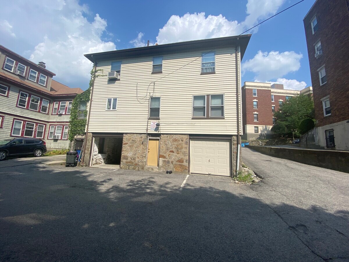 12 Gerald Rd, Brighton