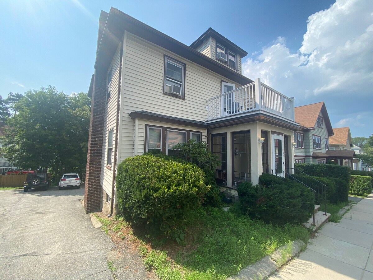 12 Gerald Rd, Brighton