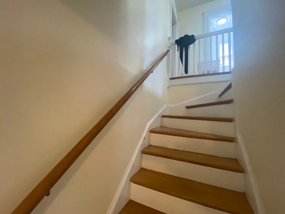 12 Gerald Rd, Brighton