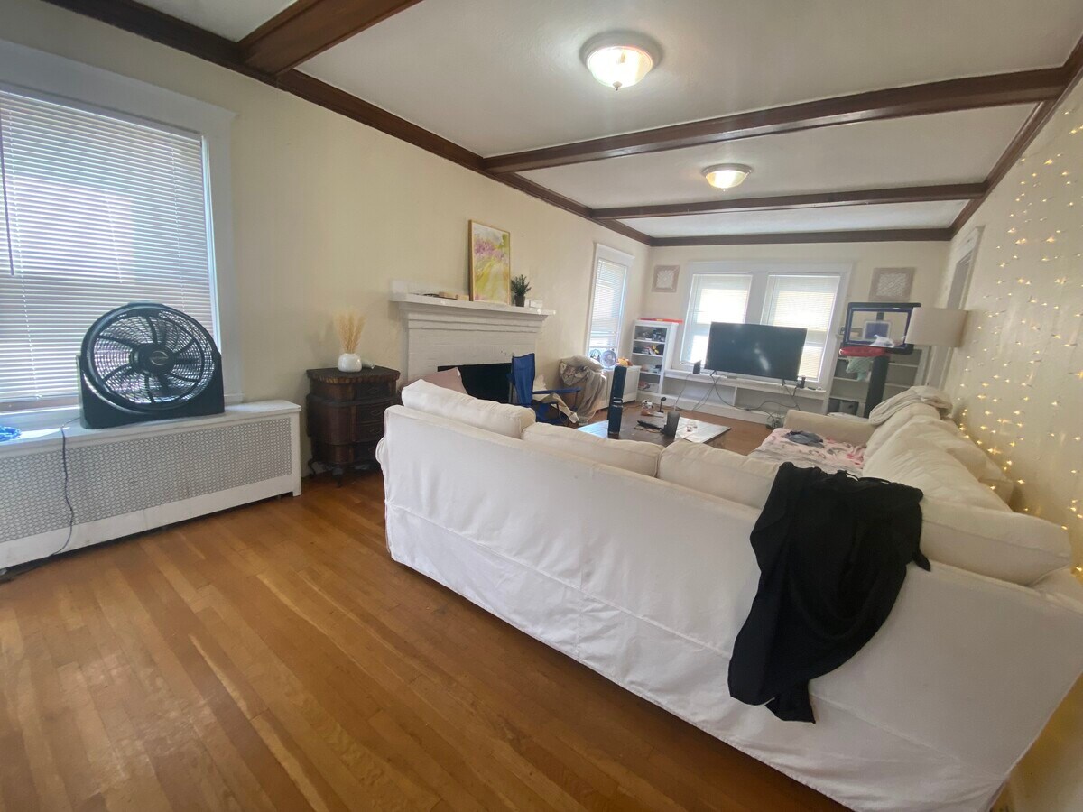 12 Gerald Rd, Brighton