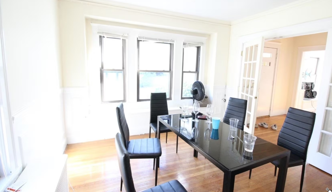 12 Gerald Rd, Brighton