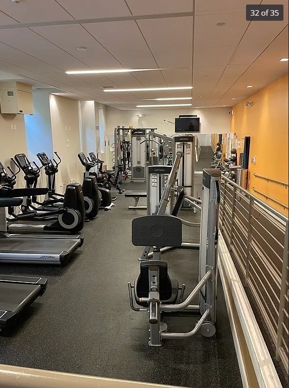 21 Father Francis Gilday St, South End