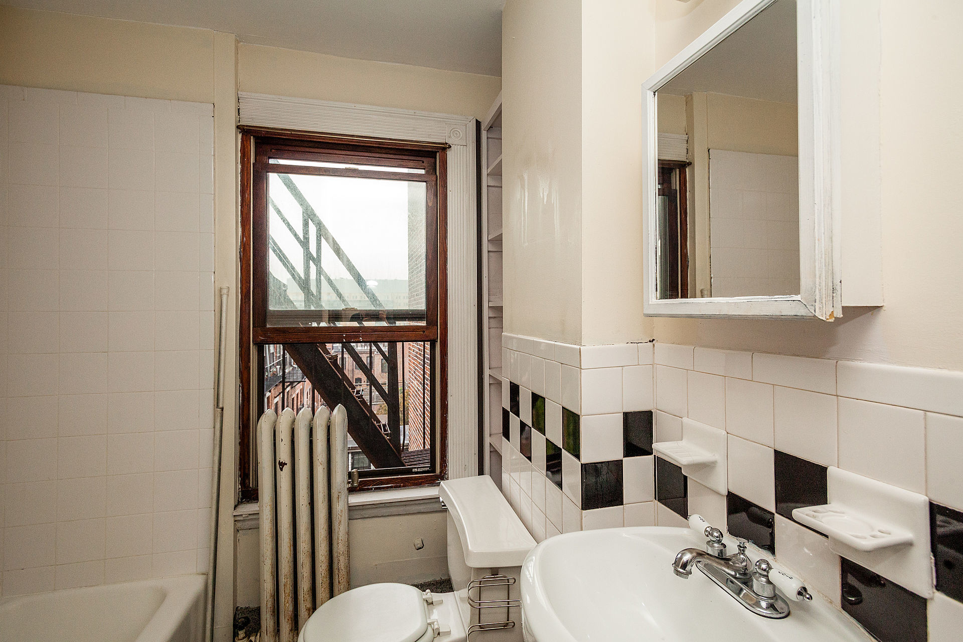 31 Myrtle St, Beacon Hill