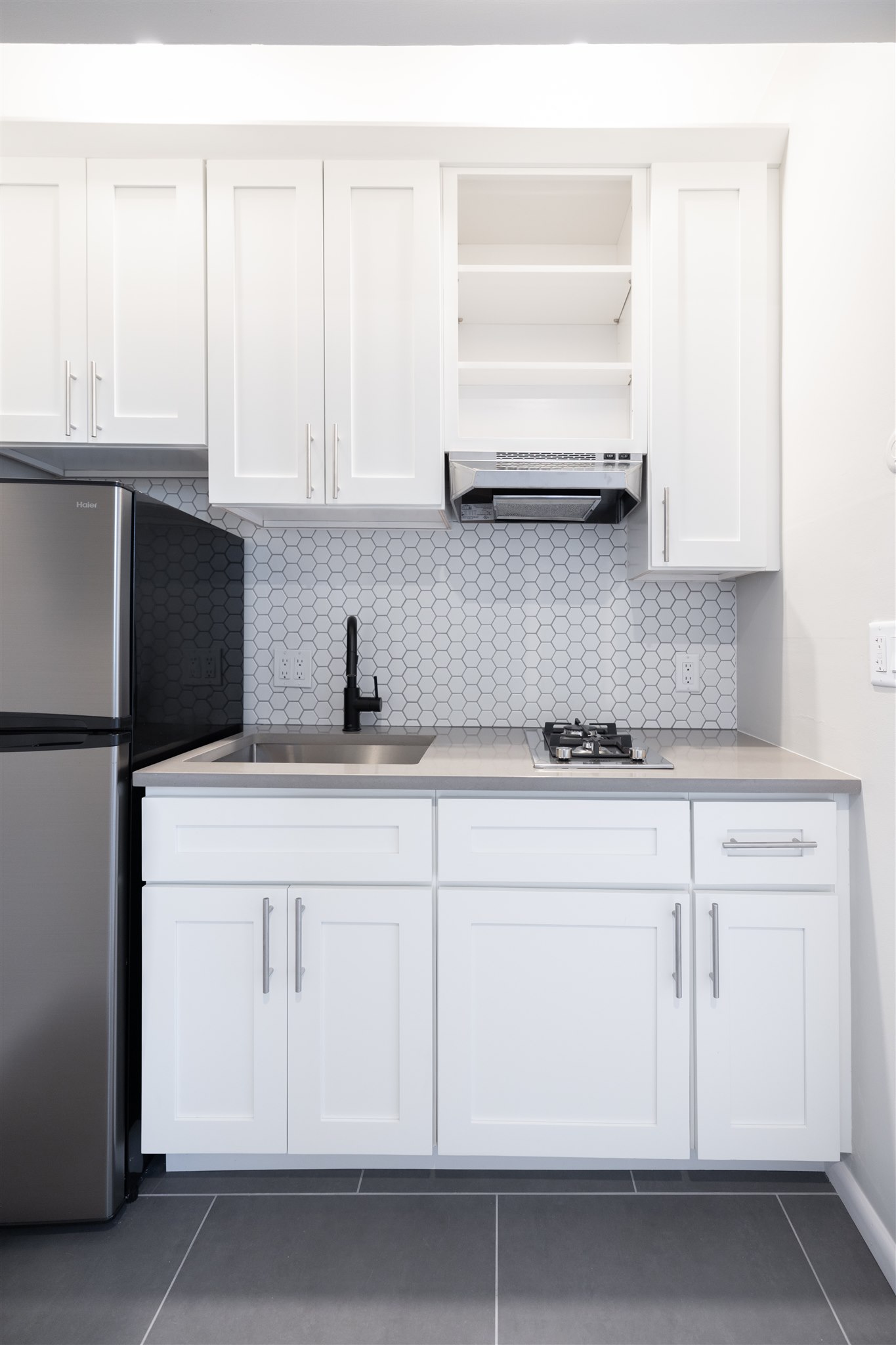 158 Saint Botolph St, South End