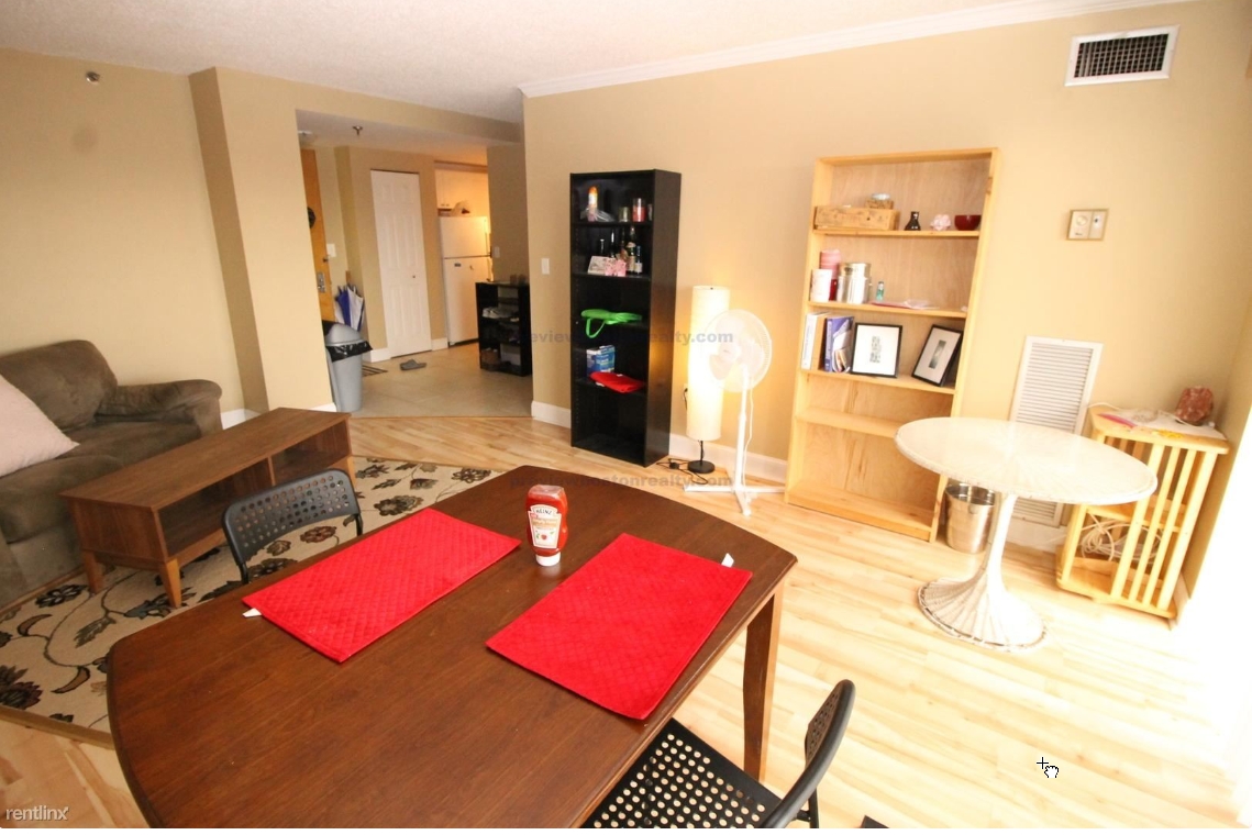 15 North Beacon St, Allston