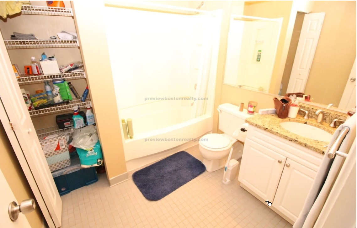 15 North Beacon St, Allston