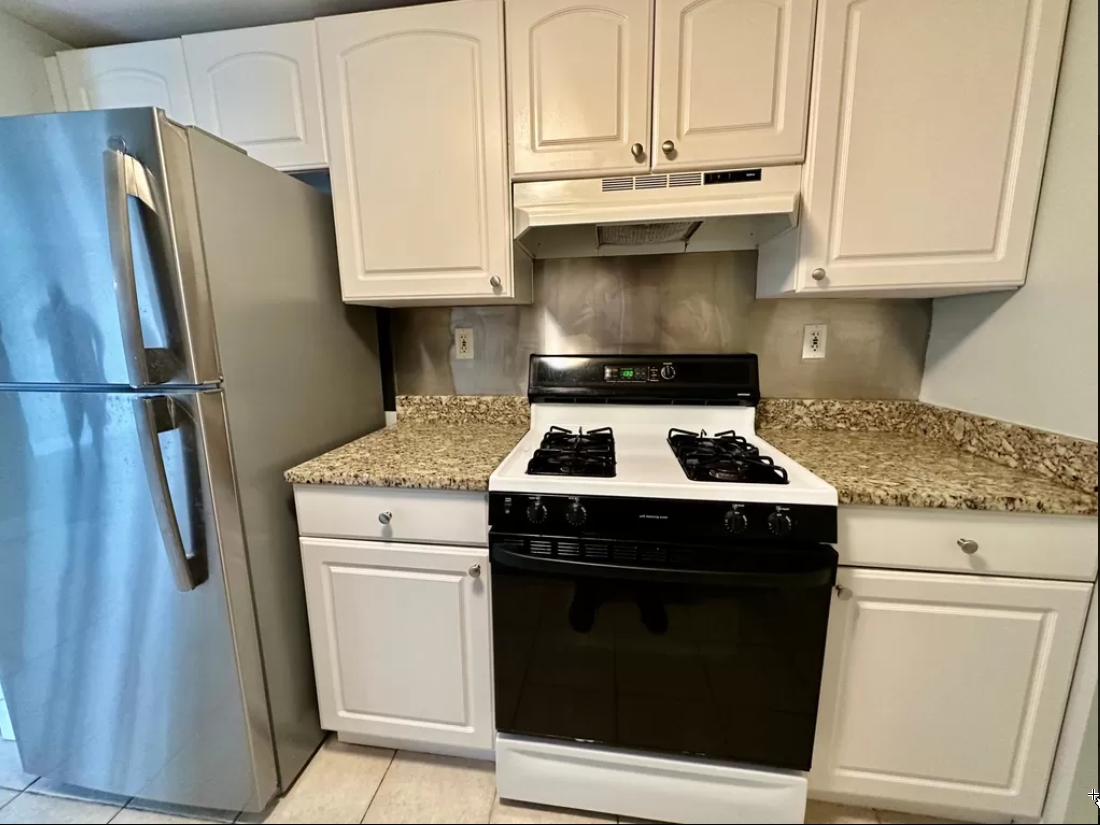 15 North Beacon St, Allston