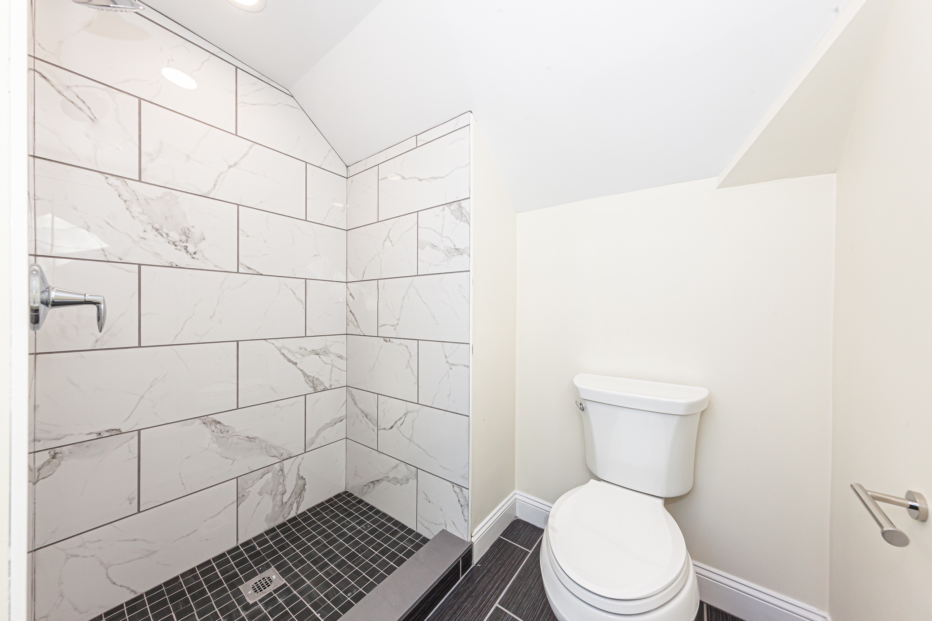 48 Caldwell, Banks Square