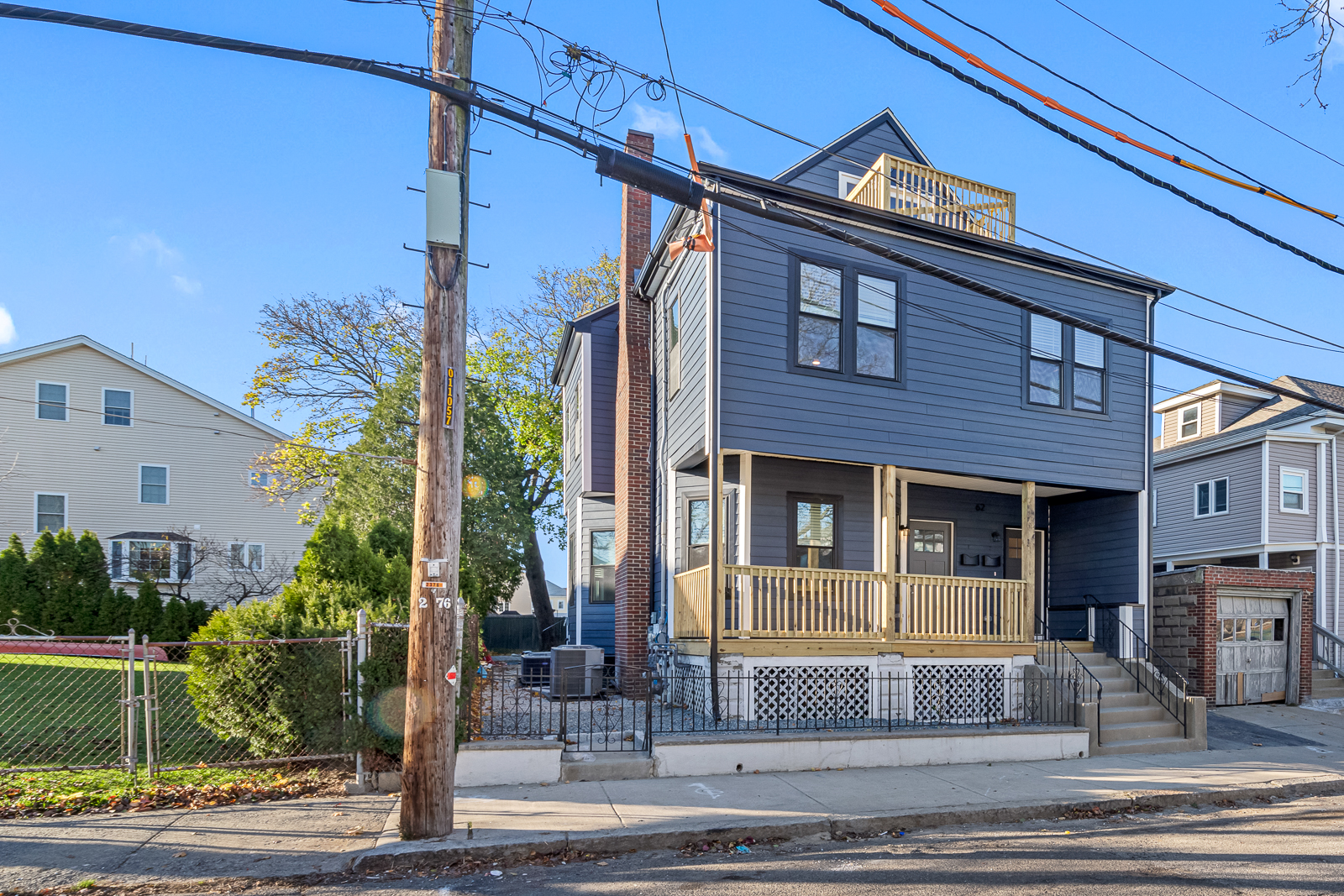 62 Bradbury Ave, Medford