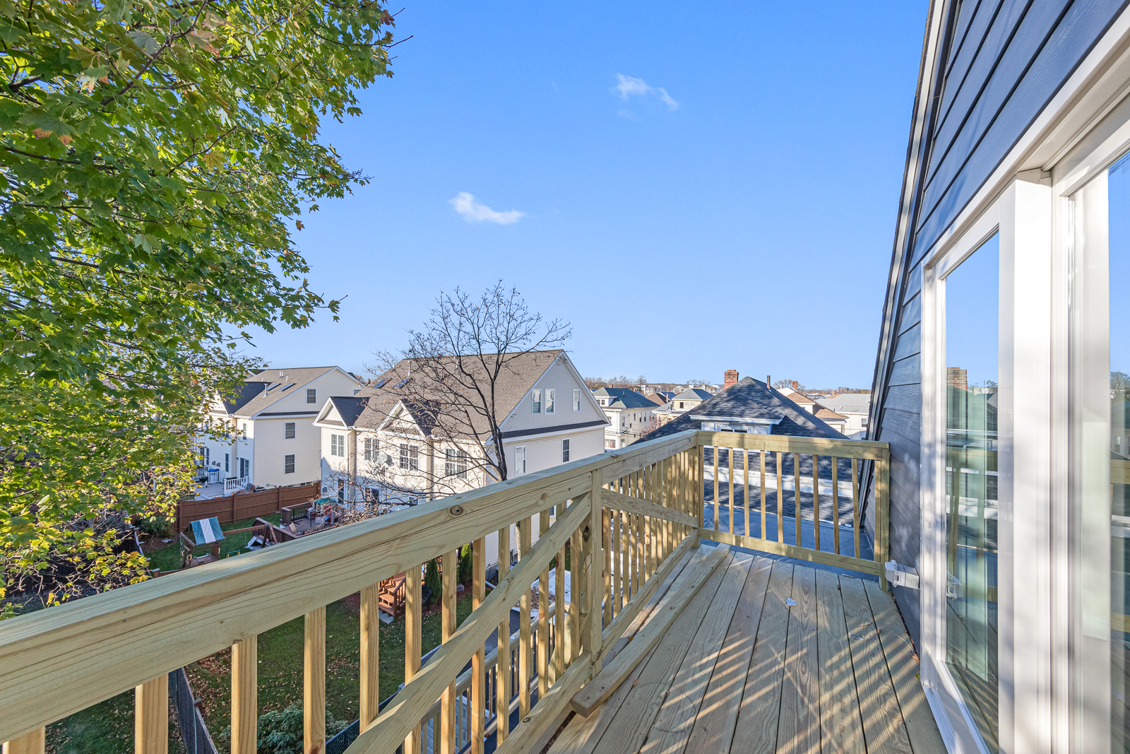 62 Bradbury Ave, Medford