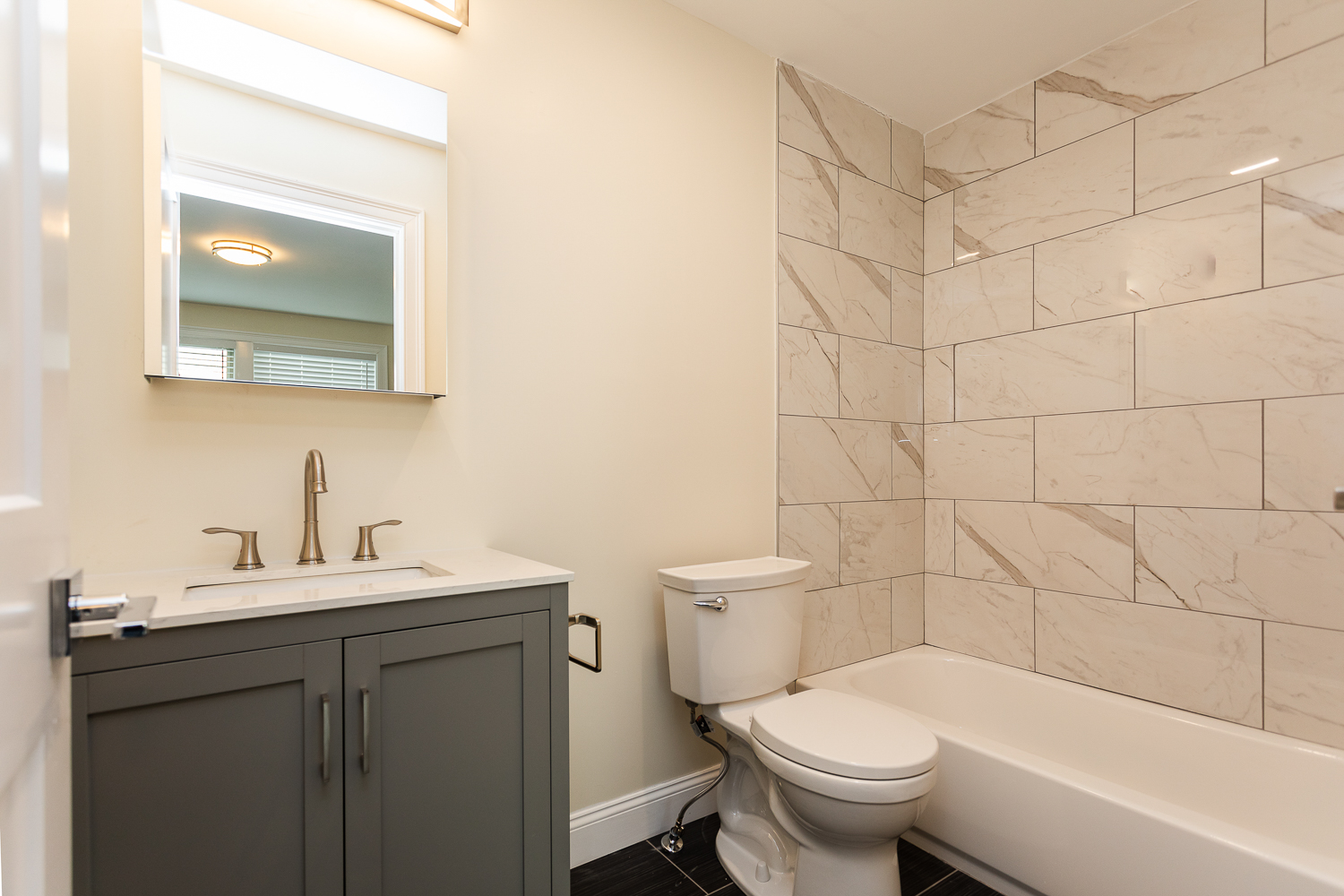 478 Fulton St, Medford