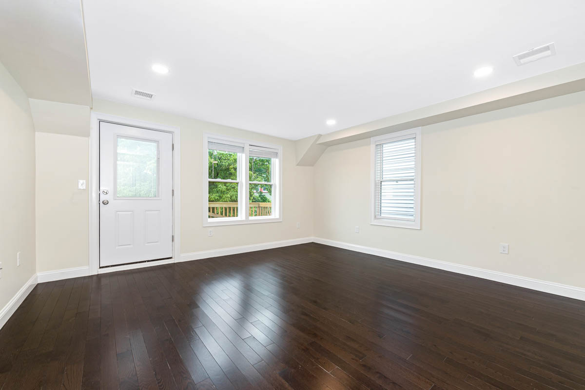 77 Winchester St, South Medford