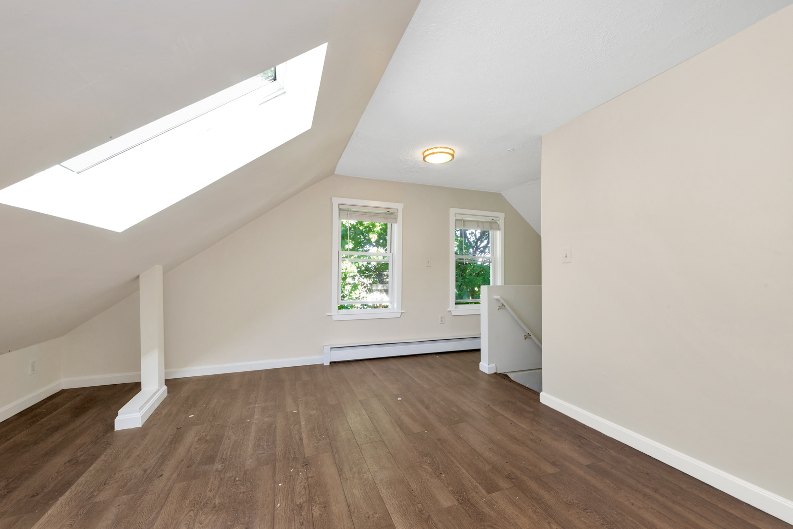 31 Champney St, Oak Square