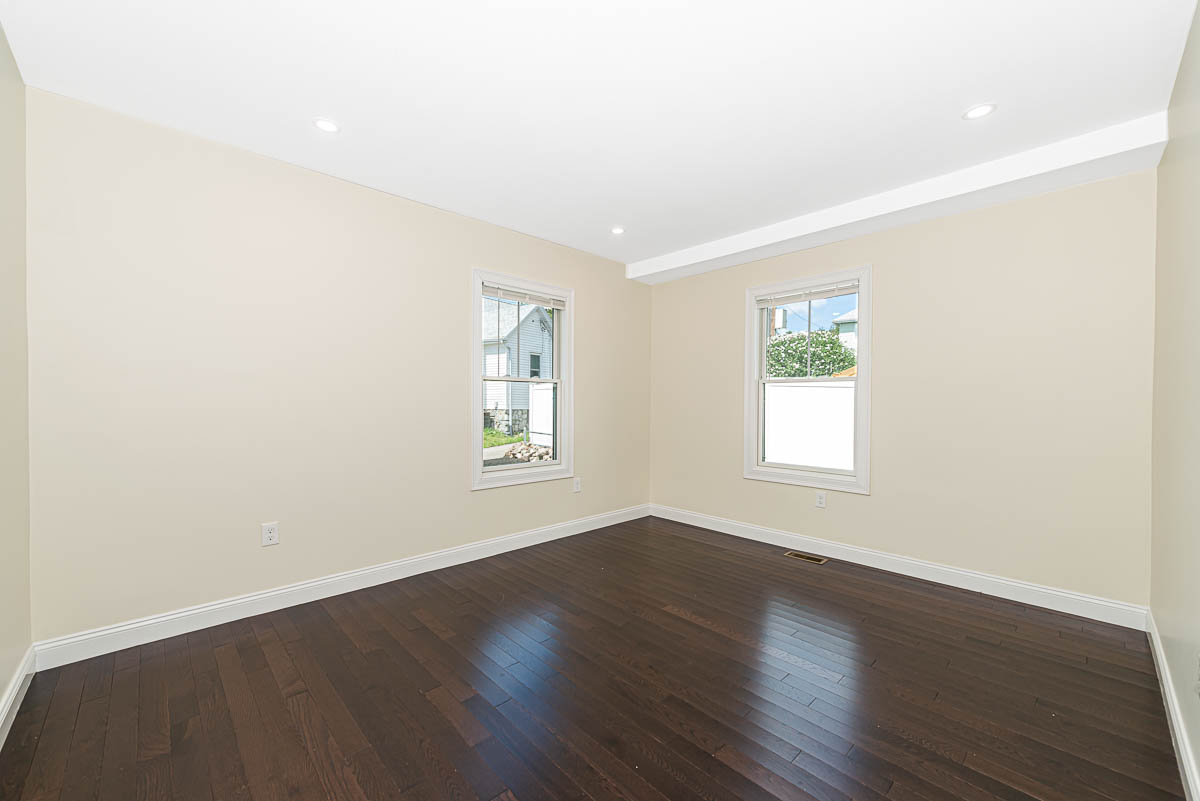 174 Fulton St, Medford