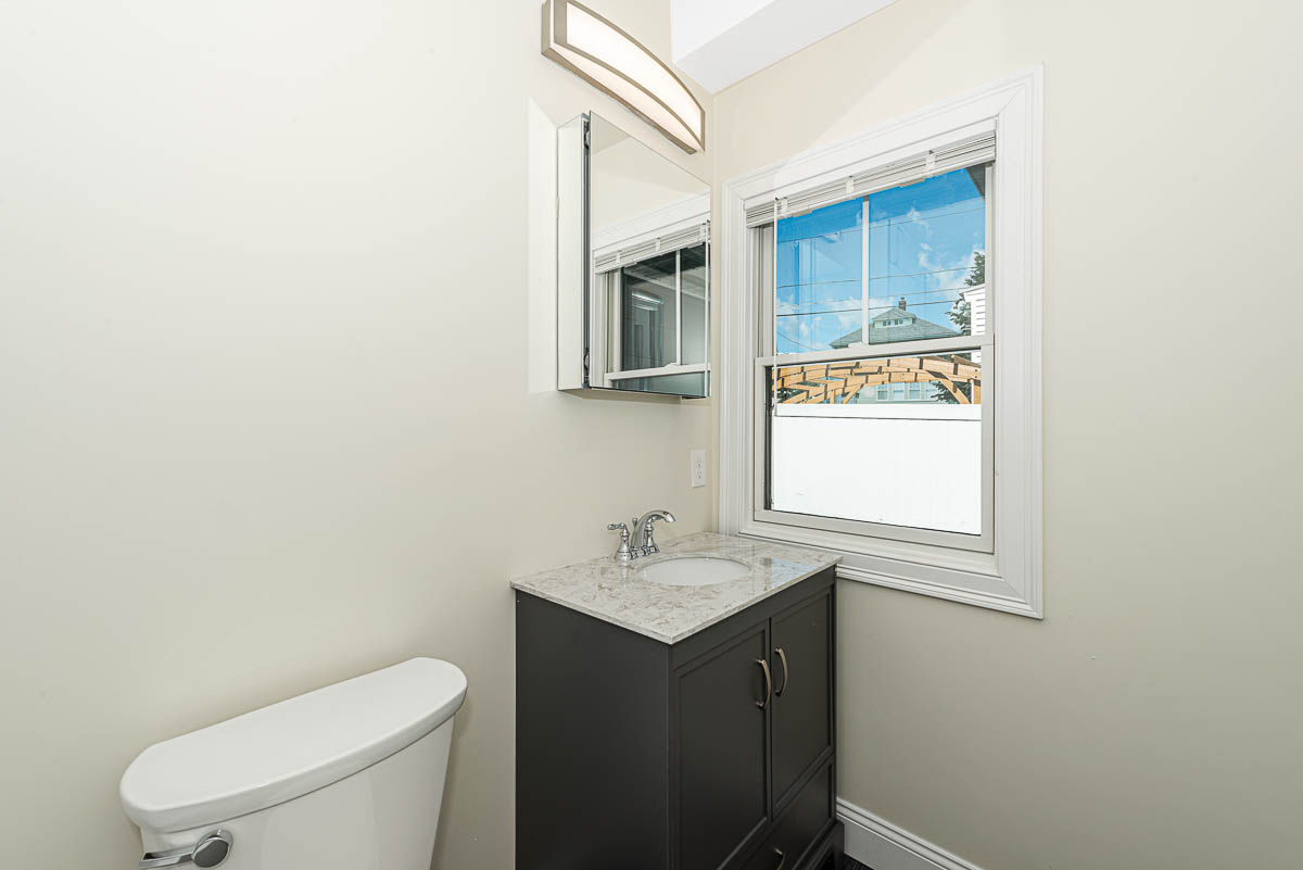 174 Fulton St, Medford