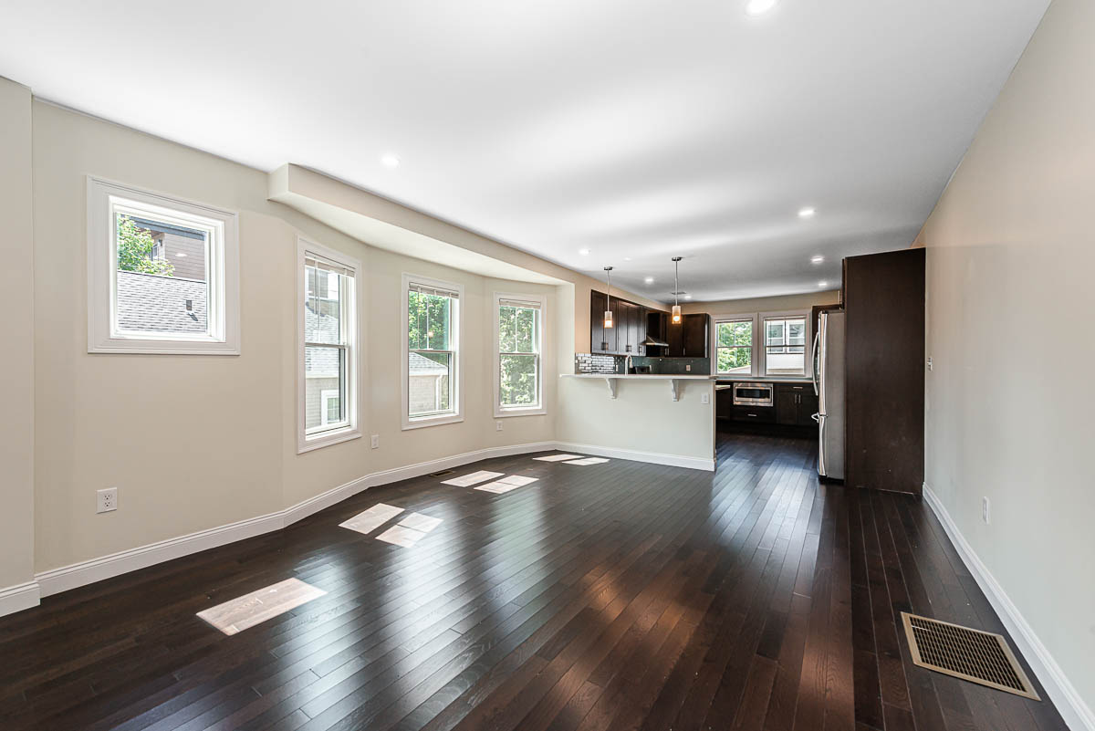 174 Fulton St, Medford