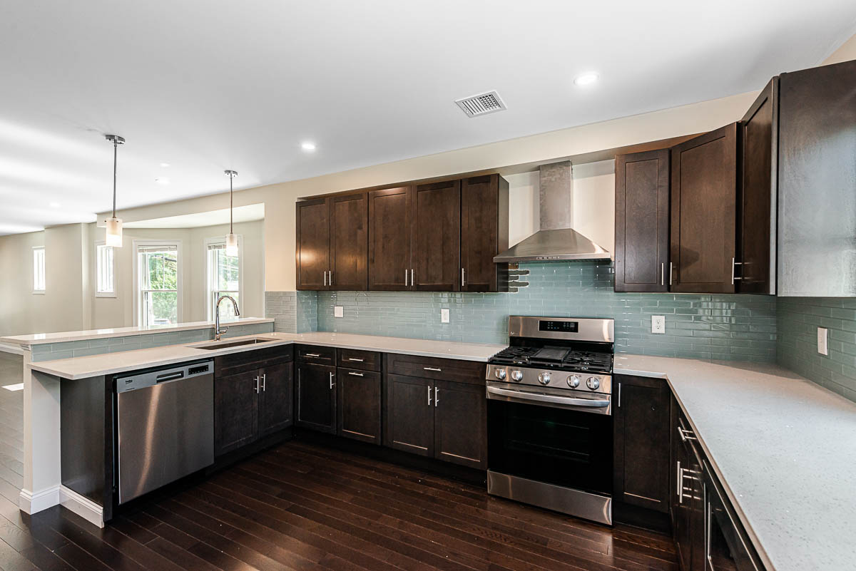 174 Fulton St, Medford