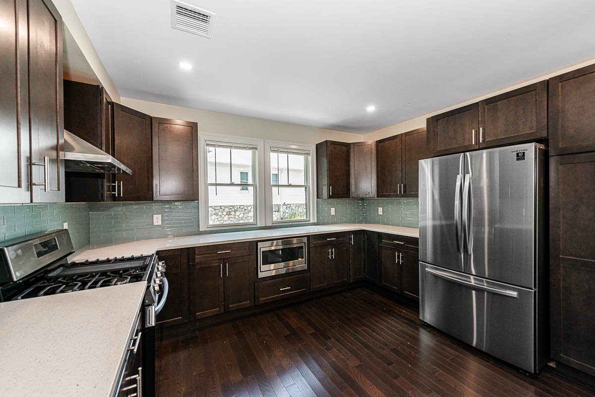 174 Fulton St, Medford