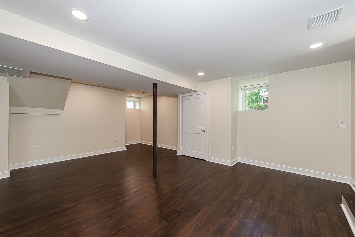 174 Fulton St, Medford