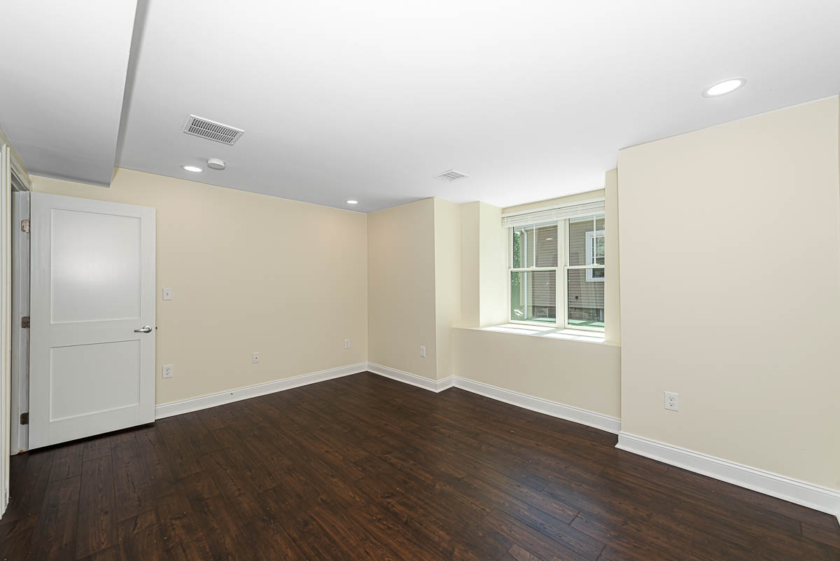 174 Fulton St, Medford