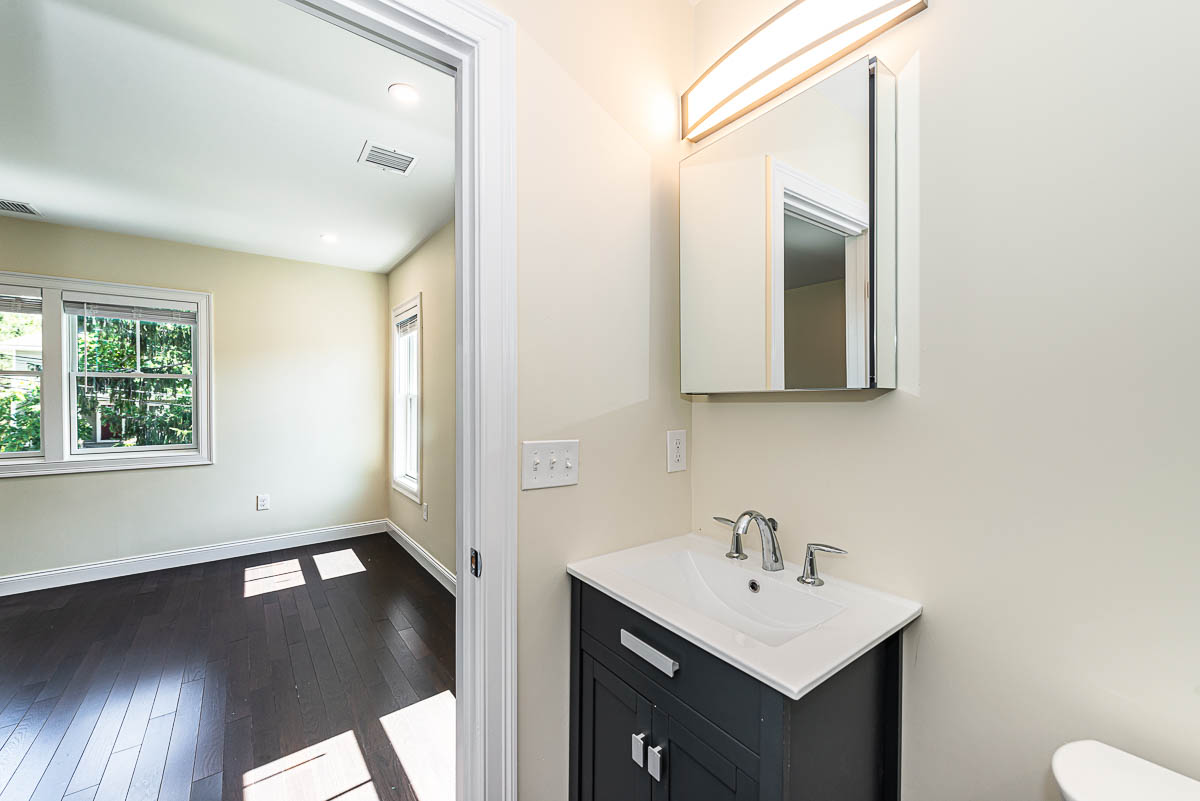 174 Fulton St, Medford