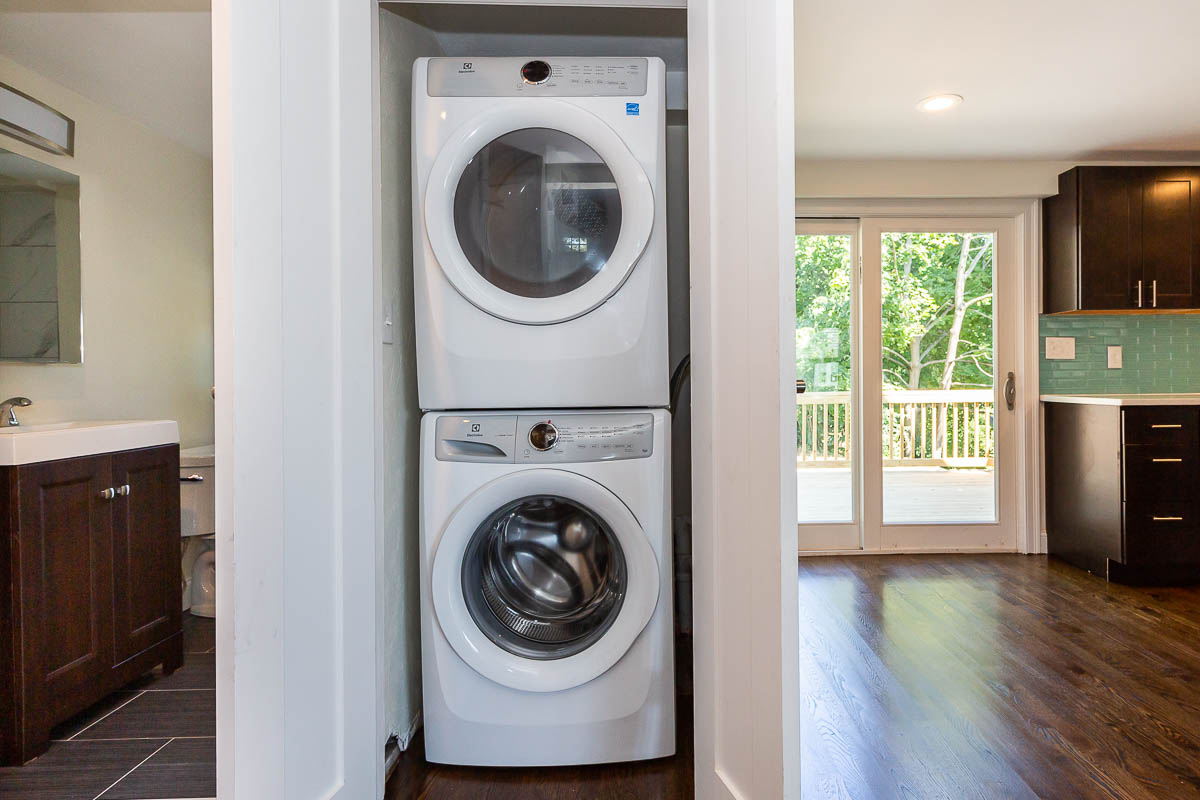 77 Rock Glen Rd, Medford