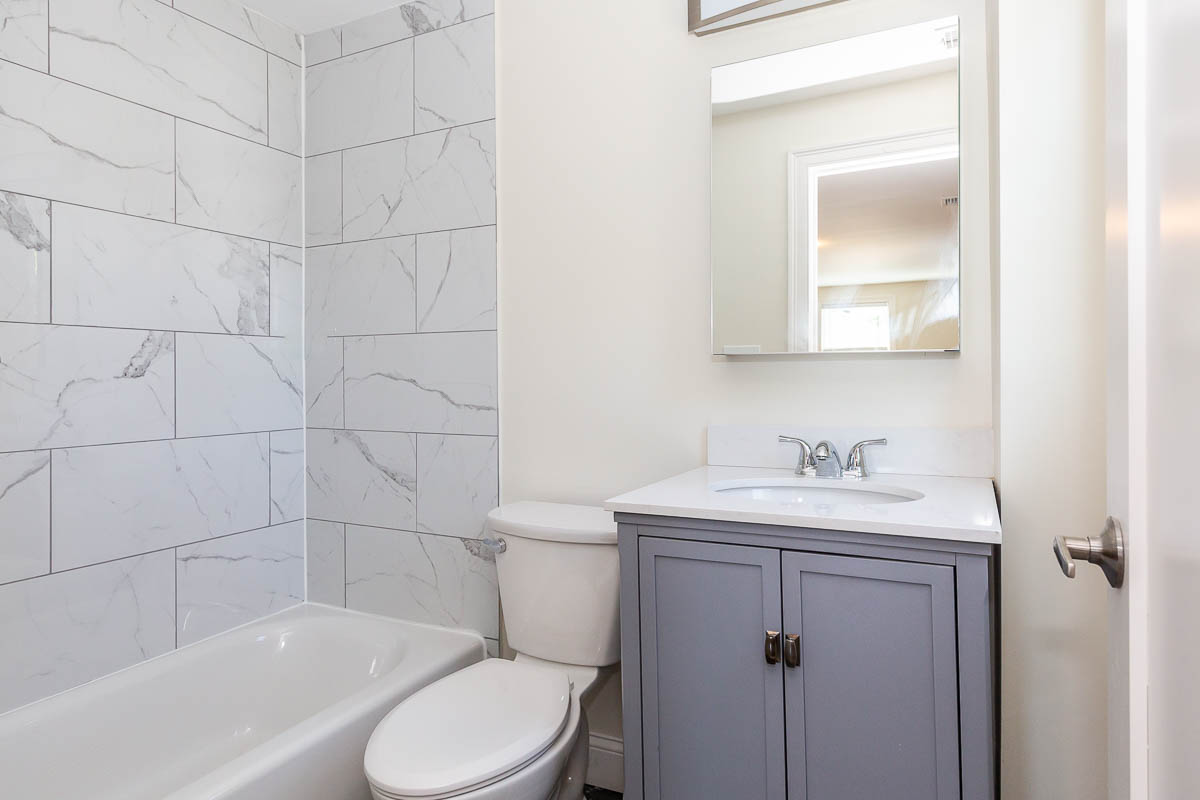 77 Rock Glen Rd, Medford