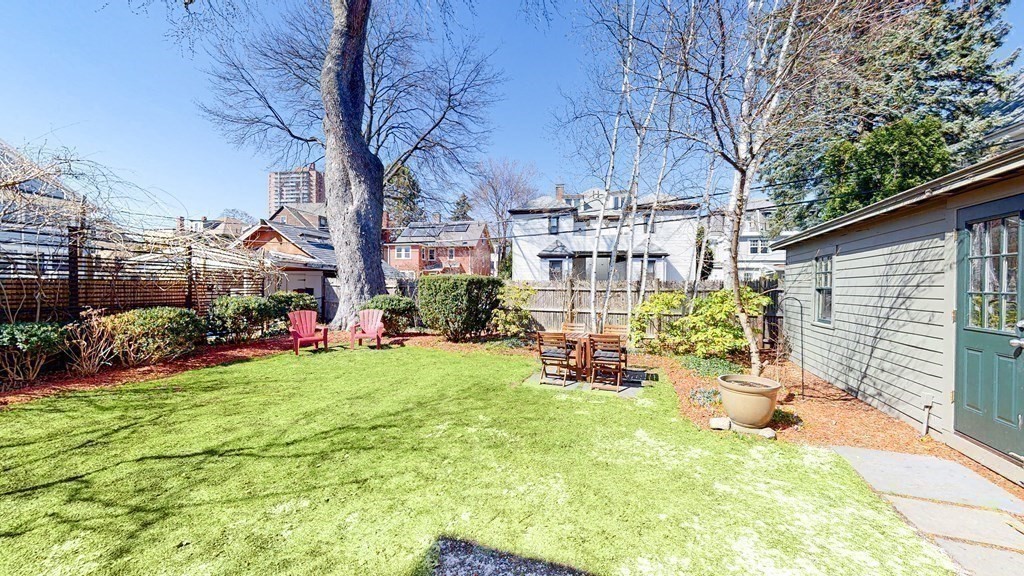 23 Halifax St, Jamaica Plain