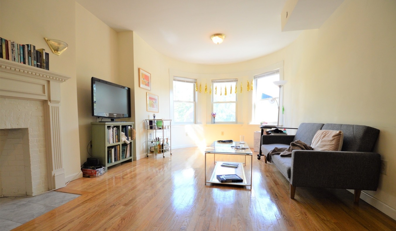 1406 Beacon St, Corey Hill