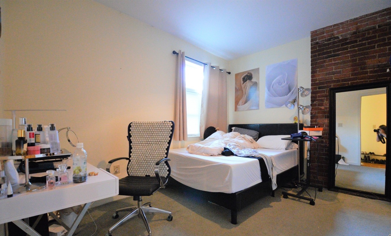 1406 Beacon St, Corey Hill