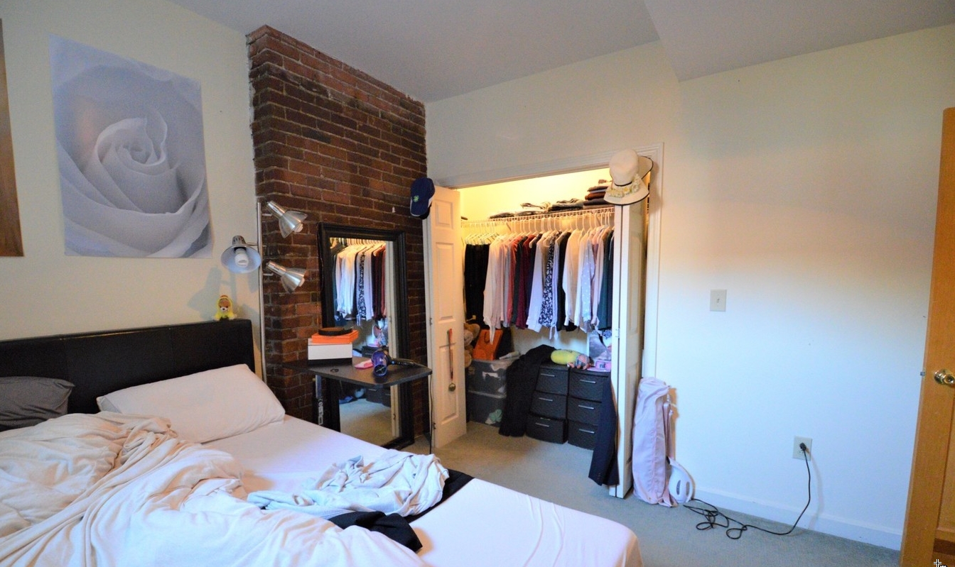 1406 Beacon St, Corey Hill